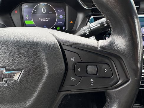 Used 2022 Chevrolet Bolt LT w/ Infotainment Package FWD image 33