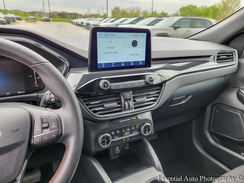 Used 2025 Ford Escape ST-Line AWD/4WD image 22