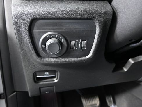 Used 2023 Jeep Grand Cherokee Altitude image 26