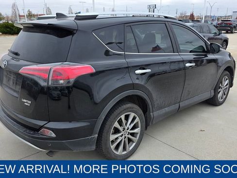 Used 2016 Toyota RAV4 Limited image 5