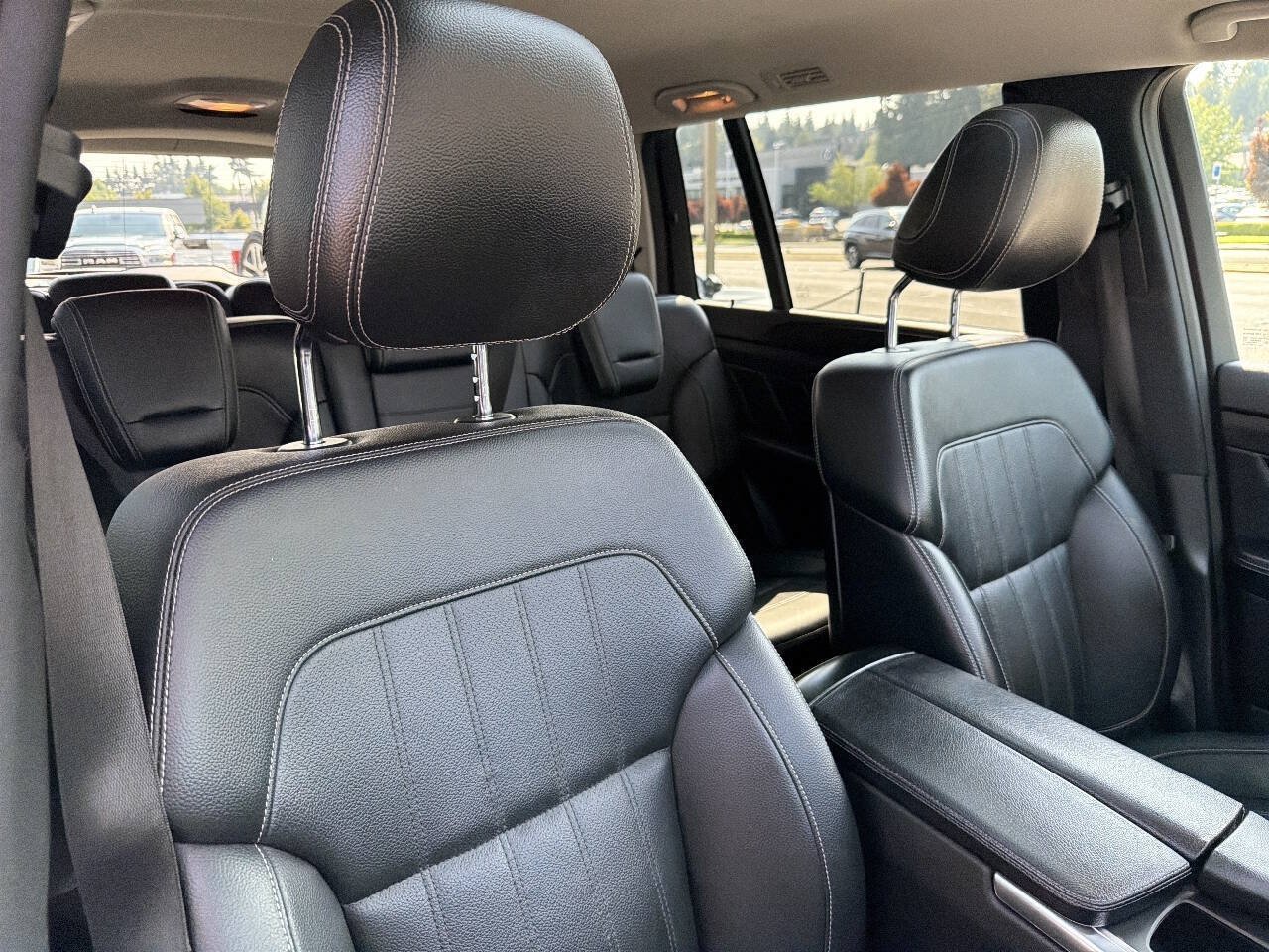 Used 2016 Mercedes-Benz GL 450 4MATIC image 17
