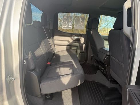 Used 2021 Chevrolet Silverado 1500 LT image 17