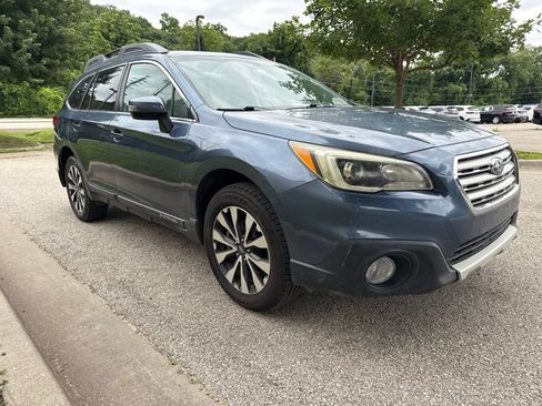 Used 2015 Subaru Outback 2.5i Limited AWD/4WD image 3