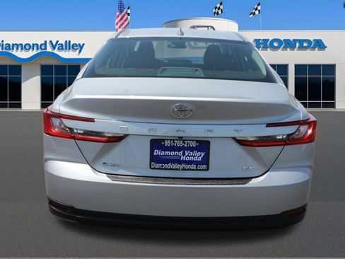 Used 2025 Toyota Camry LE FWD image 5