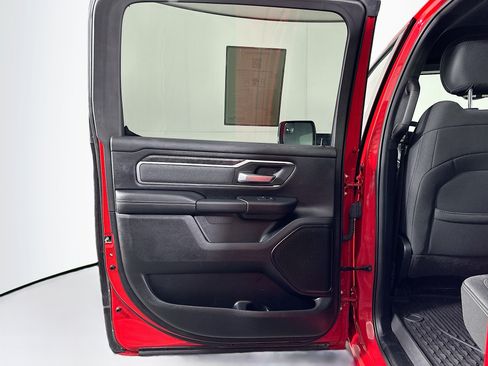 Used 2020 RAM 1500 Big Horn AWD/4WD image 25
