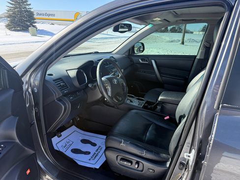 Used 2008 Toyota Highlander Sport image 12