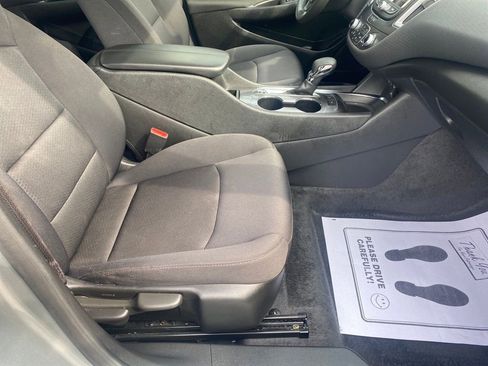 Used 2025 Chevrolet Malibu LT FWD image 6