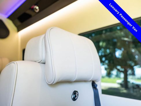 Used 2024 Mercedes-Benz Sprinter 2500 image 64