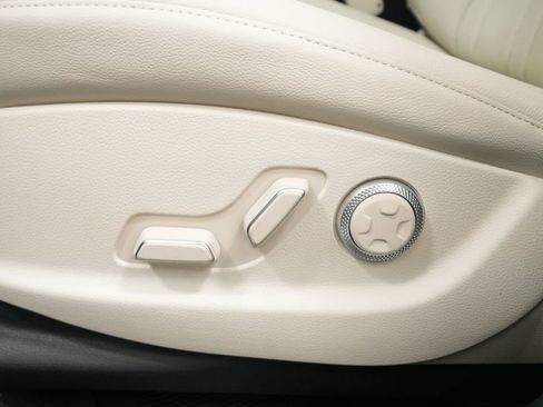 New 2026 Genesis GV80 2.5T Select AWD/4WD image 16