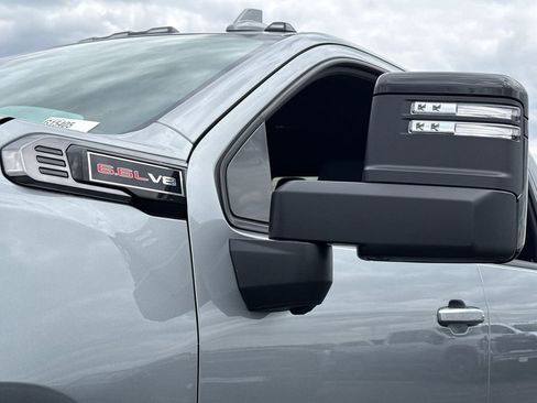 New 2026 GMC Sierra 2500 AT4 w/ AT4 Premium Plus Package AWD/4WD image 13