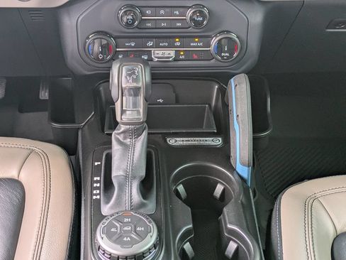 Used 2022 Ford Bronco Wildtrak AWD/4WD image 19
