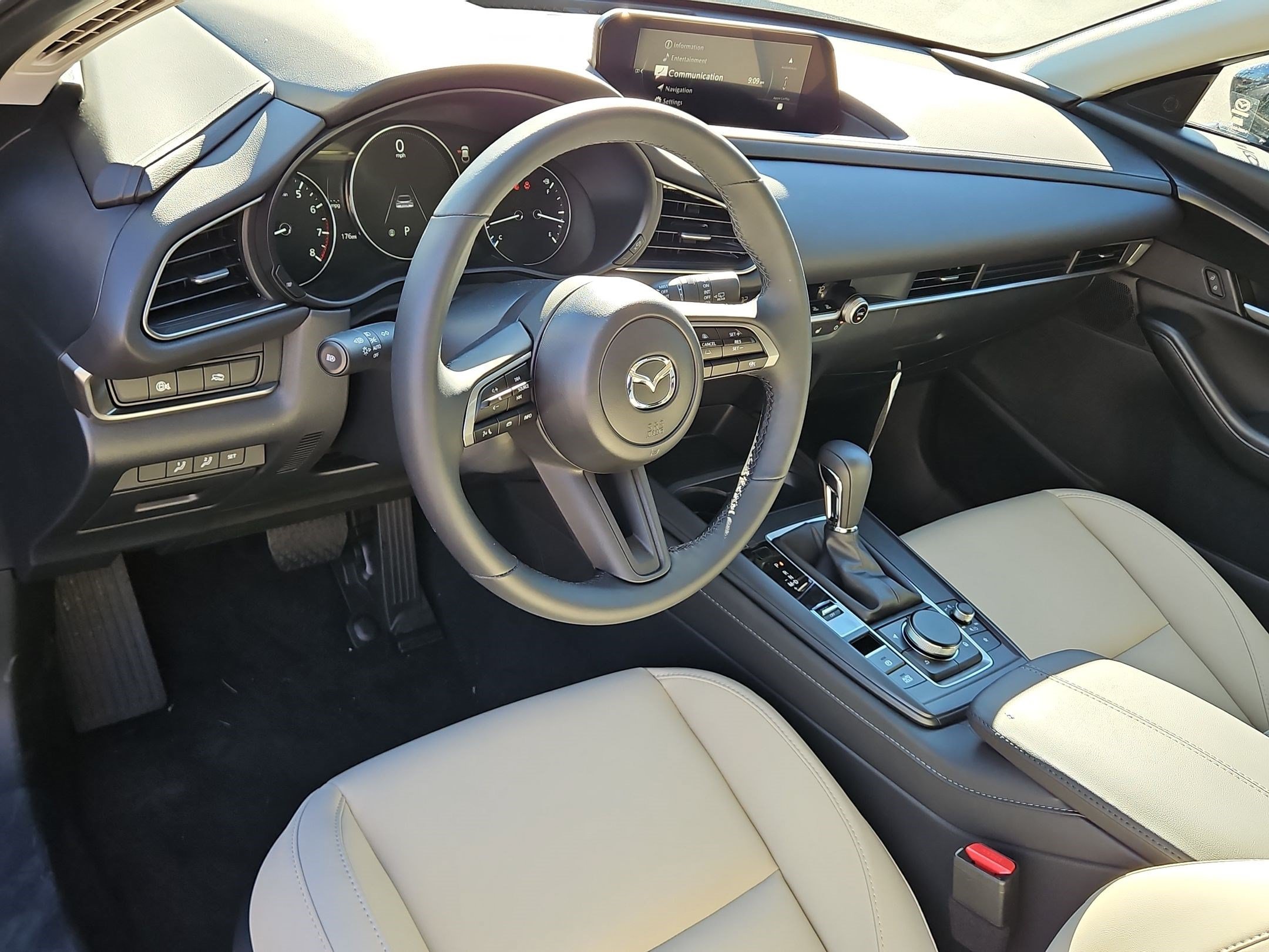 New 2026 MAZDA CX-30 AWD 2.5 S w/ Select Sport Pkg image 2