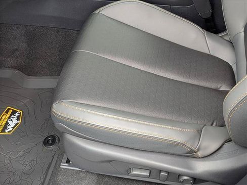 Used 2026 Subaru Forester Wilderness AWD/4WD image 4