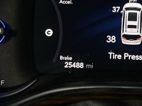 Used 2023 Chrysler Pacifica Pinnacle image 21