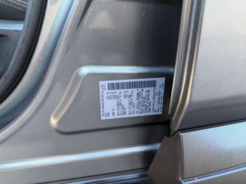 Used 2025 Nissan Rogue SV FWD image 31