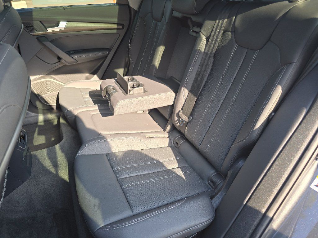 Certified 2023 Audi Q5 2.0T Premium Plus w/ Premium Plus Package AWD/4WD image 16