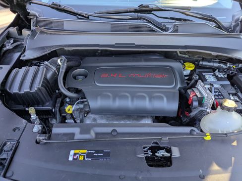 Used 2022 Jeep Compass Latitude image 41