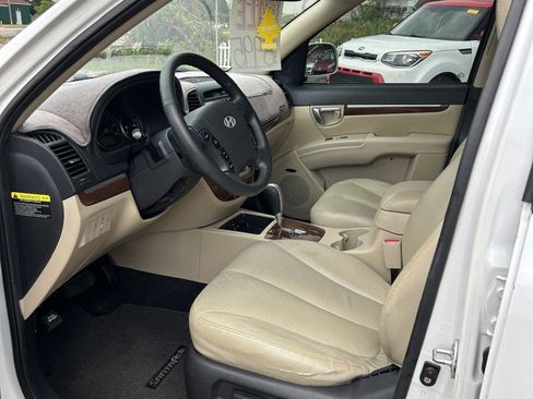 Used 2009 Hyundai Santa Fe Limited FWD image 11