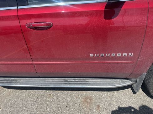 Used 2015 Chevrolet Suburban LTZ image 3