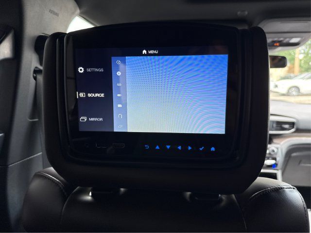 Used 2020 Ford Explorer Platinum w/ Premium Technology Package AWD/4WD image 23