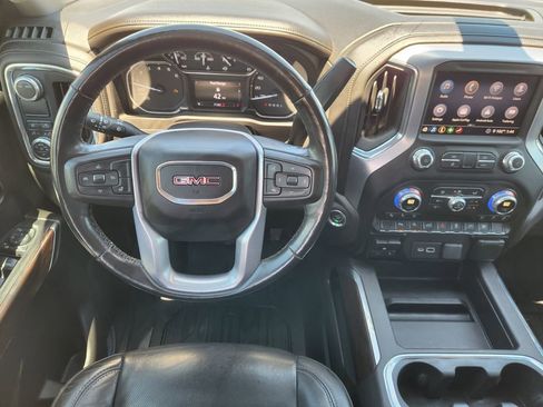 Used 2020 GMC Sierra 1500 SLT RWD image 25