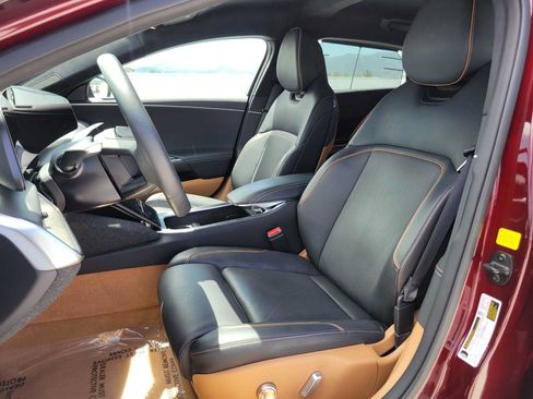 Used 2025 Lucid Air Touring AWD/4WD image 23