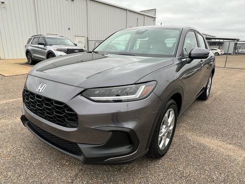 Used 2023 Honda HR-V LX image 4