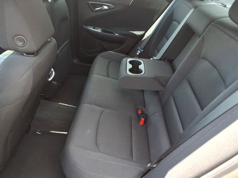 Used 2024 Chevrolet Malibu LT FWD image 13