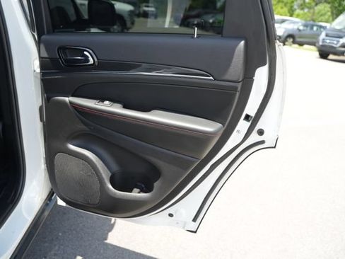 Used 2021 Jeep Grand Cherokee Trailhawk w/ Trailhawk Luxury Group AWD/4WD image 24