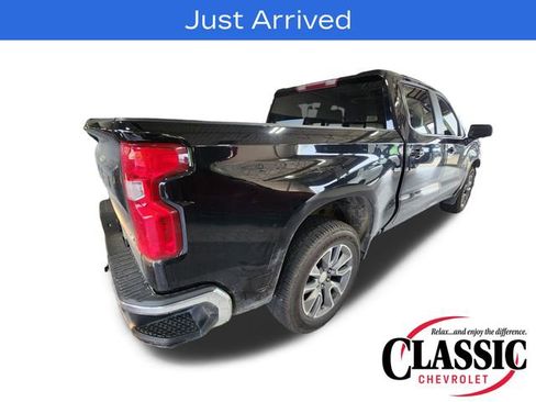 Used 2022 Chevrolet Silverado 1500 LT w/ Safety Package RWD image 6