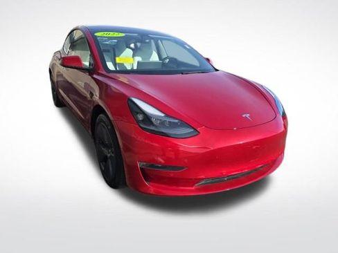 Used 2022 Tesla Model 3 Long Range image 1
