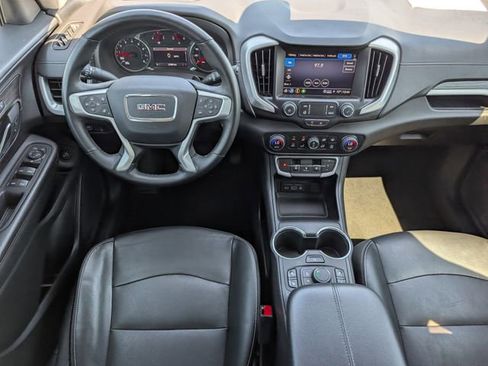 Used 2023 GMC Terrain SLT w/ Tech Package image 6