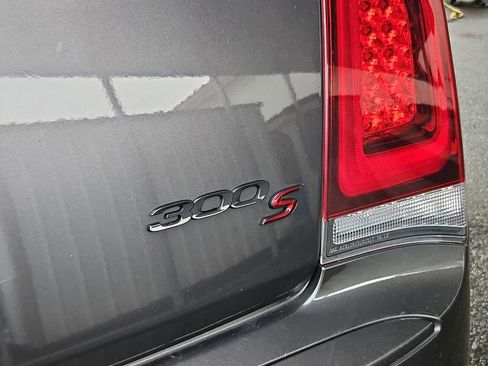 Used 2023 Chrysler 300 S image 33