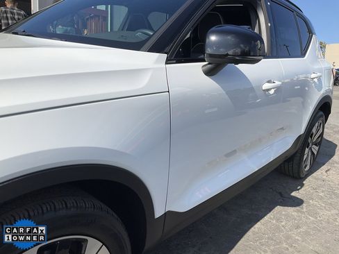 Used 2023 Volvo XC40 Recharge Plus image 90