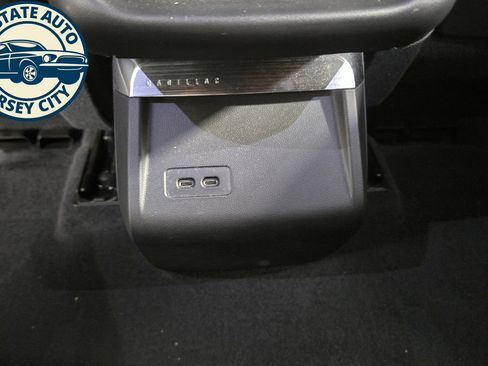 Used 2024 Cadillac Lyriq Tech AWD/4WD image 29