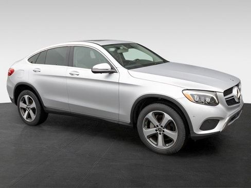 Used 2019 Mercedes-Benz GLC 300 4MATIC Coupe image 12