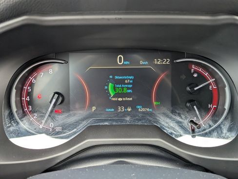 Used 2023 Toyota RAV4 XLE Premium image 24