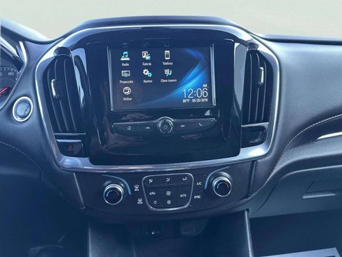 Used 2019 Chevrolet Traverse LS FWD image 25