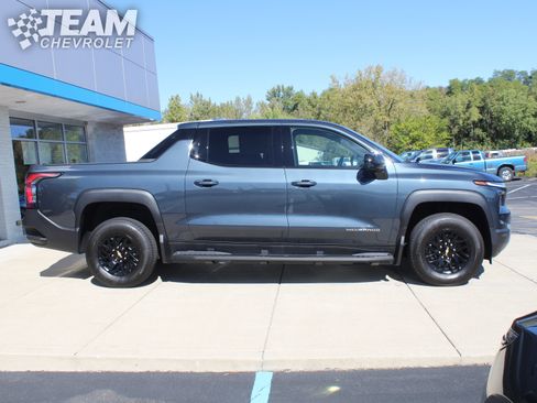 New 2026 Chevrolet Silverado EV LT image 3