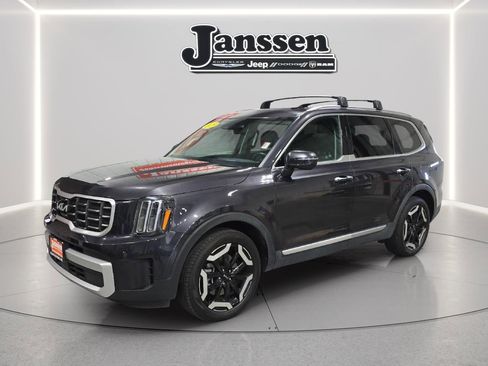 Used 2025 Kia Telluride S image 1