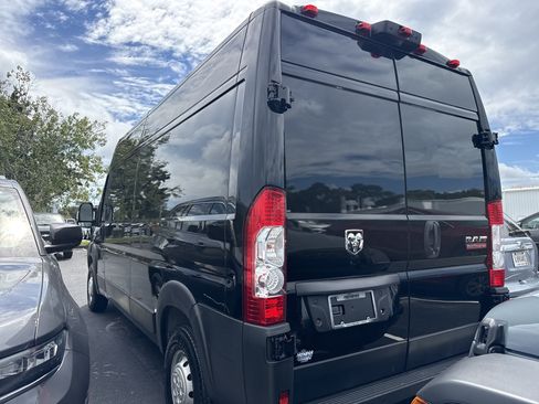 Used 2022 RAM ProMaster 2500 w/ Safety Group FWD image 6