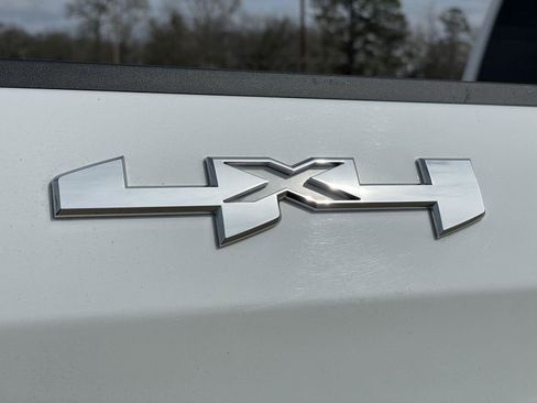 Used 2025 GMC Sierra 1500 SLT image 60