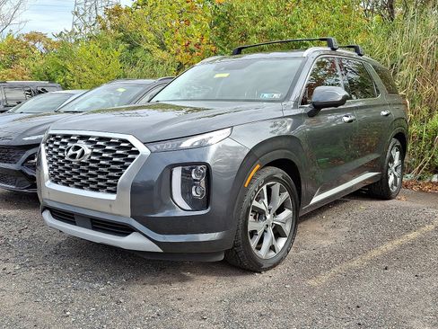 Used 2022 Hyundai Palisade Limited image 3