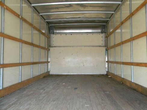Used 2014 Ford E-350 and Econoline 350 Super Duty RWD image 11
