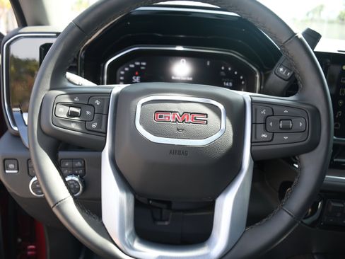 Used 2025 GMC Sierra 2500 SLT w/ SLT Premium Package image 13