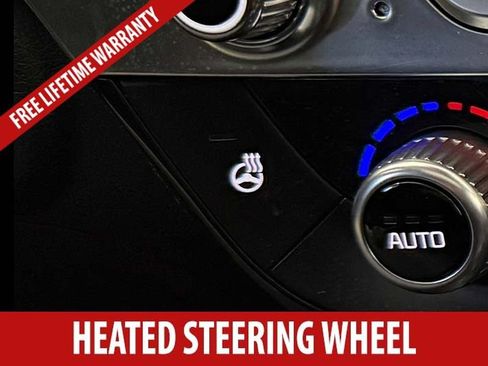 Used 2023 Kia Telluride AWD image 19