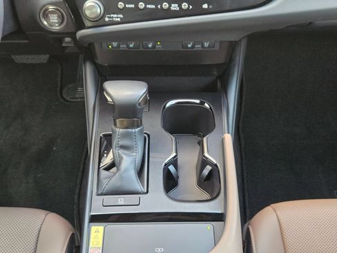 Used 2023 Lexus ES 350 w/ Premium Package FWD image 19