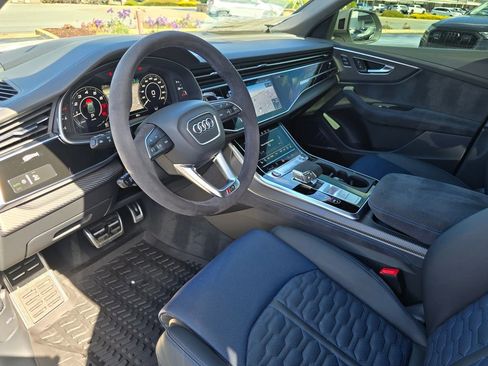 New 2026 Audi RS Q8 performance image 12