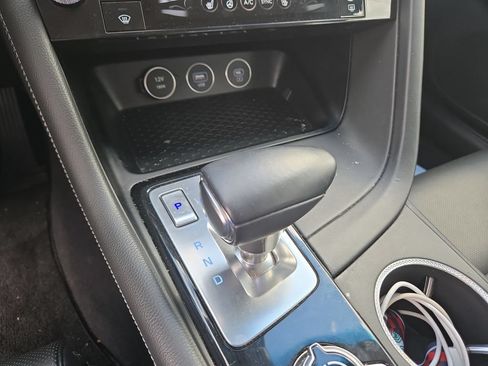 Used 2025 Genesis G70 2.5T AWD/4WD image 22