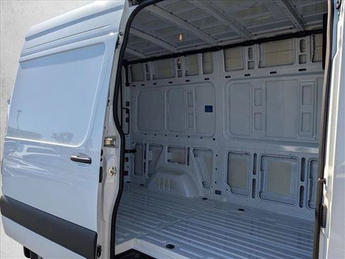 New 2026 Mercedes-Benz Sprinter 2500 image 15
